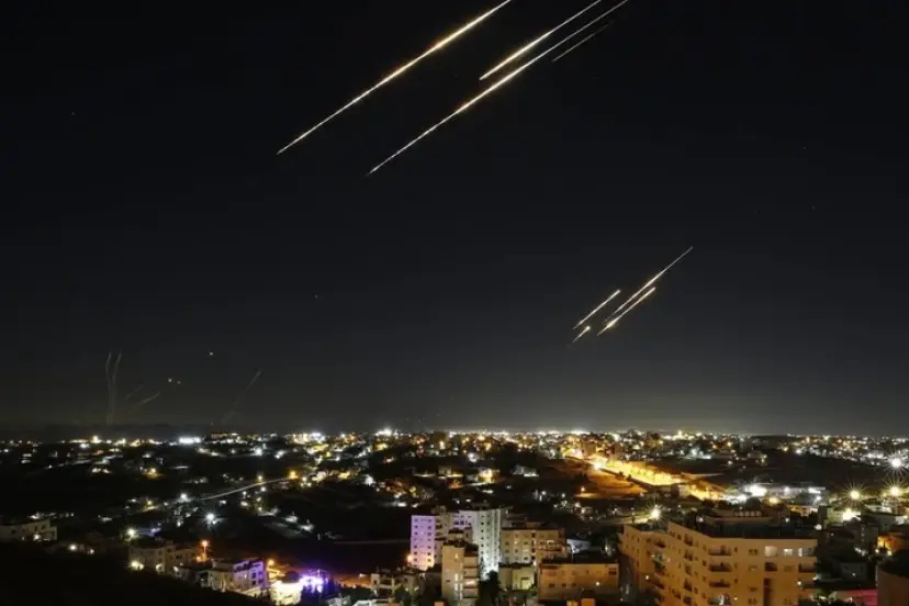 İran-İsrail Savaşı Altıncı Gününde: Tel Aviv ve Tahran Alevler İçinde