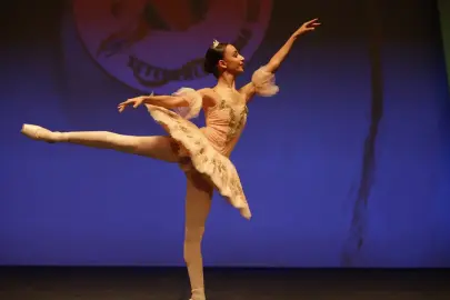 Bodrum'da bale rüzgarı: Genç yetenekler tarihi sahnede ışıldadı