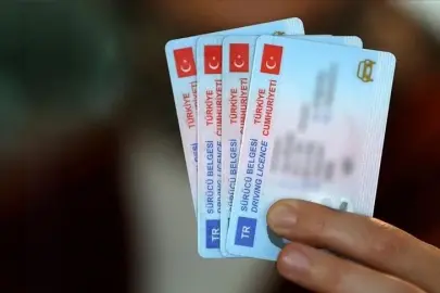 Ehliyet değiştirme süresi uzatıldı mı? Vatandaşlar nüfus müdürlüklerine akın etti...