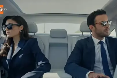 Aşk ve Gözyaşı ilk bölümüyle fırtına gibi esti! Hande Erçel'in performansı sosyal medyayı ikiye böldü