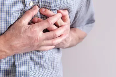 Az su içenler dikkat! Kalp krizi riski artıyor, işte hayat kurtaran öneriler!