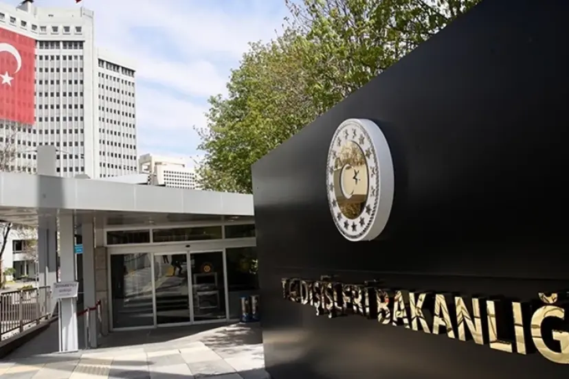 Bakanlıktan Türkiye'ye "zorunlu olmadıkça seyahat etmeyin" çağrısı yapıldı