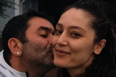Bülent Şakrak'ın yeni aşkı: Duygu Arabacıoğlu ile mutlulukları sosyal medyaya yansıdı