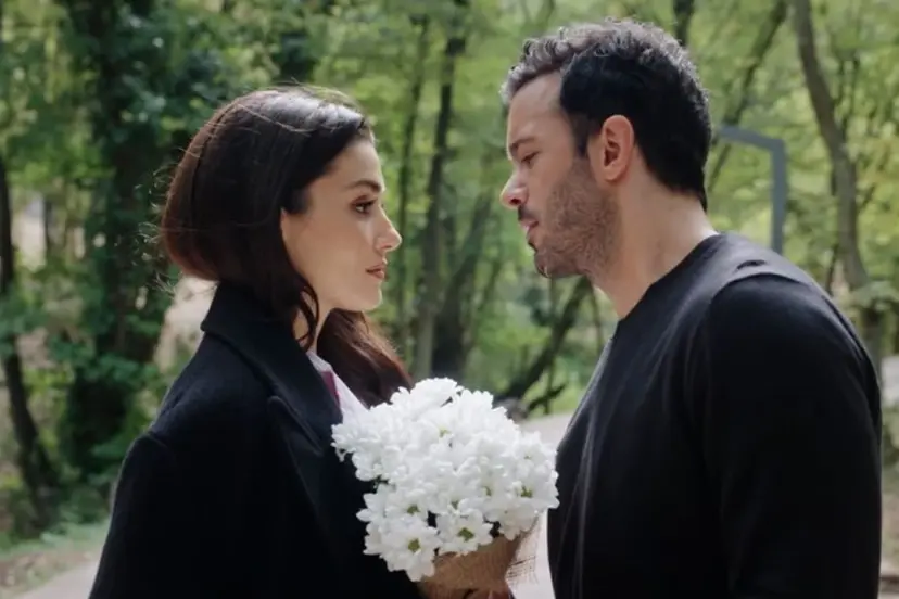 Hande Erçel ve Barış Arduç'tan Cannes planı değişikliği: Set yoğunluğu Fransa yolculuğunu iptal ettirdi