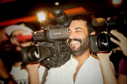 TV8 Gazete Magazin’den Mustafa Ağdağ’a “Yılın Magazin Muhabiri” Ödülü!