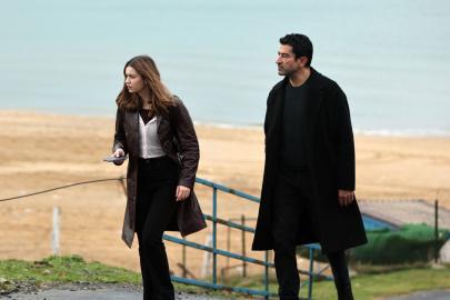 A.B.İ. 6. Bölümde Silahlar Çekiliyor mu? Doğan ve Sinan Karşı Karşıya!