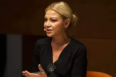 Ebru Baki Kiminle Sevgili? Deneyimli Ekonomist Özel Hayatını Neden Gizliyor?