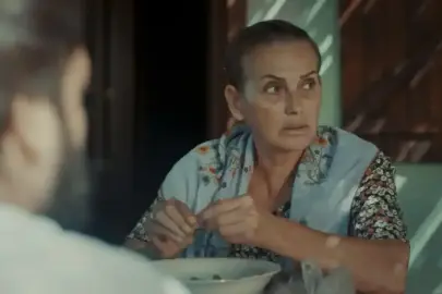 Nur Sürer "Çirkin" Dizisinde Hangi Karakteri Canlandırıyor? Dizi Çıkış Tarihi ve Detaylar