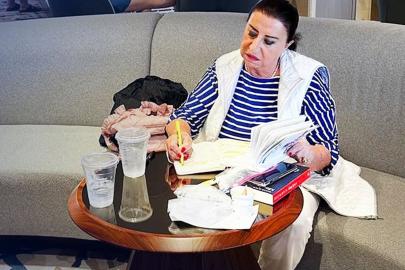 Perran Kutman nam-ı diğer Perihan Abla, Gırgıriye Müzikali için Amerika'dan dönüyor!