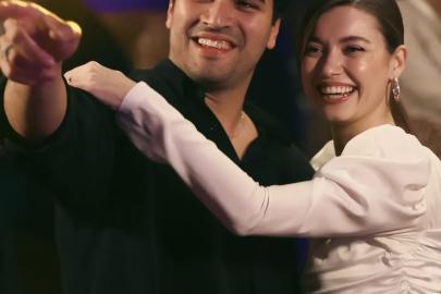 Yalı Çapkını rüzgarı bakın nerede başladı? AfRam dünyayı sallıyor!