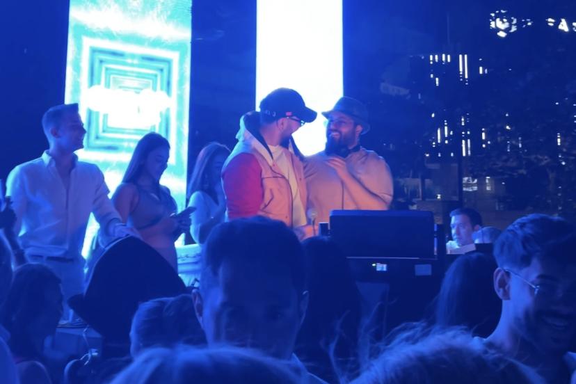 Ankara’da Pembe-Beyaz İzdiham! JW Marriott’ta Müzik ve Dans Rüzgarı Esti