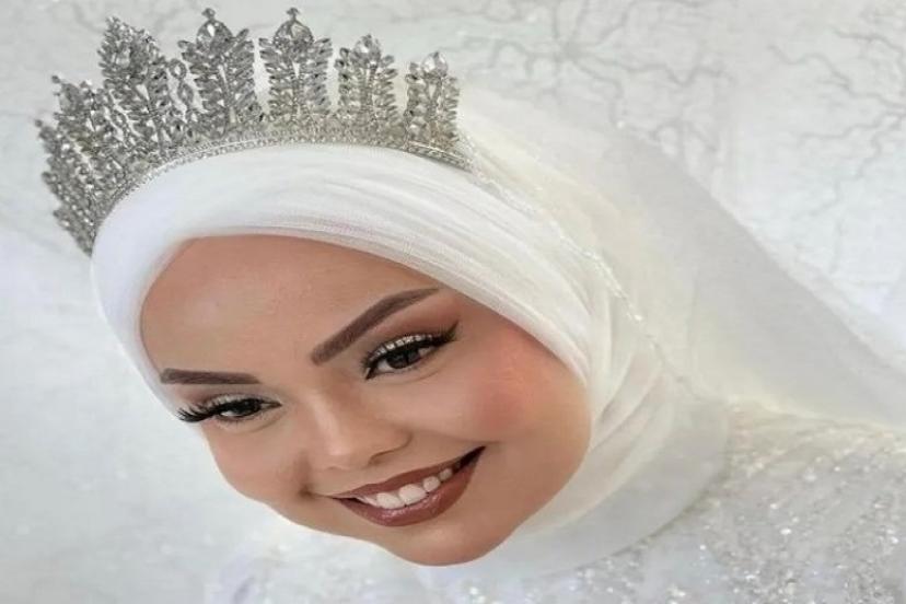Bu tesettürlü gelin Ebru Gündeş mi? Herkes şokta!