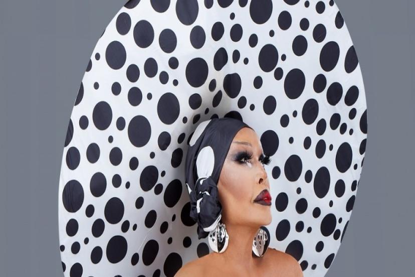Diva Bülent Ersoy’dan zarafet dolu poz!