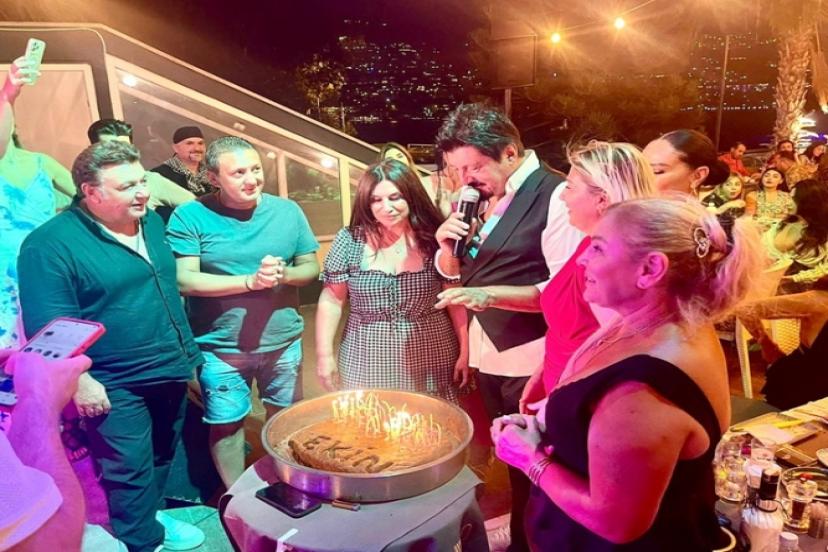 Ekin Akkaş'a görülmemiş yaş günü pastası!