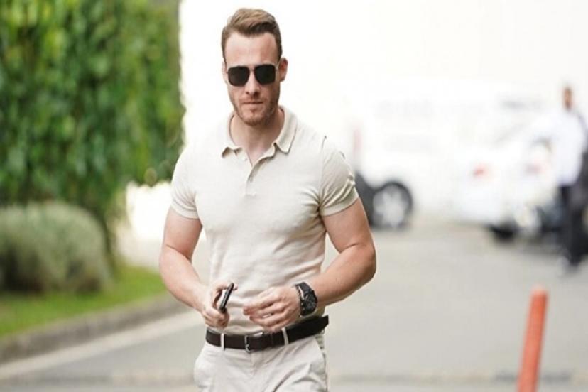 Film seti durdu, sakatlanan Kerem Bürsin korkuttu!