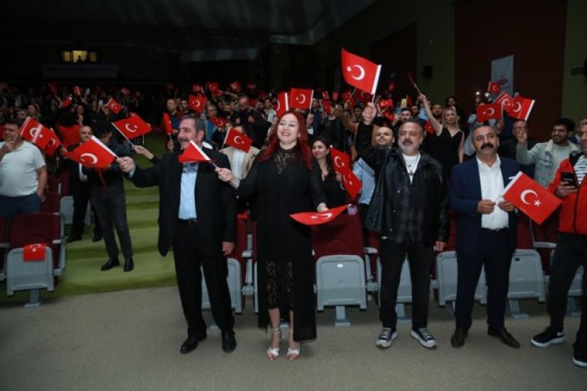 İşte Müzikonair Medya ve Sanat Ödülleri'ni kazananlar!