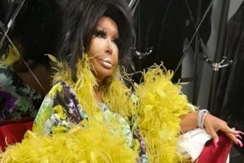 Konser öncesi fenalaşan Diva Bülent Ersoy korkuttu!