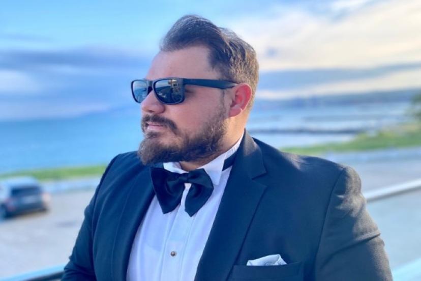 Ünlü Ses Sanatçısı ve Virtüöz Ahmet Merih Çelik Kimdir?