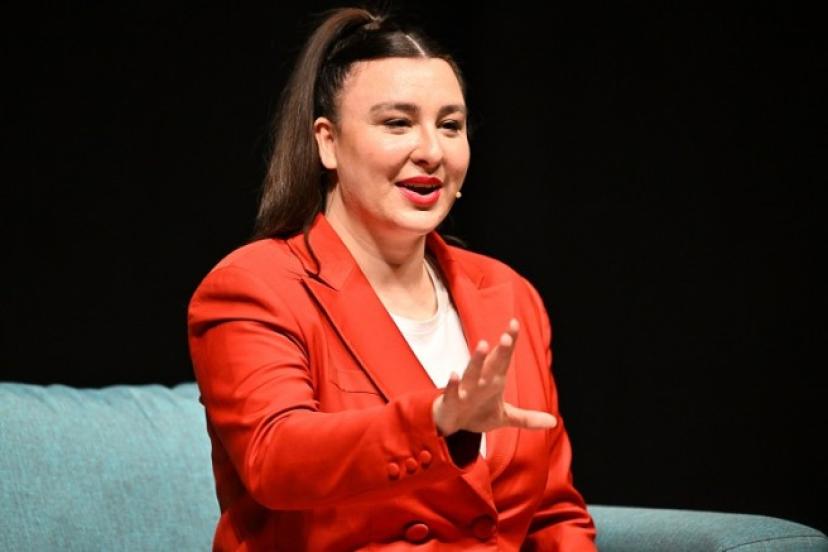 Yasemin Sakallıoğlu sezonu açtı! İşte Türkiye ve Avrupa gösteri tarihleri...